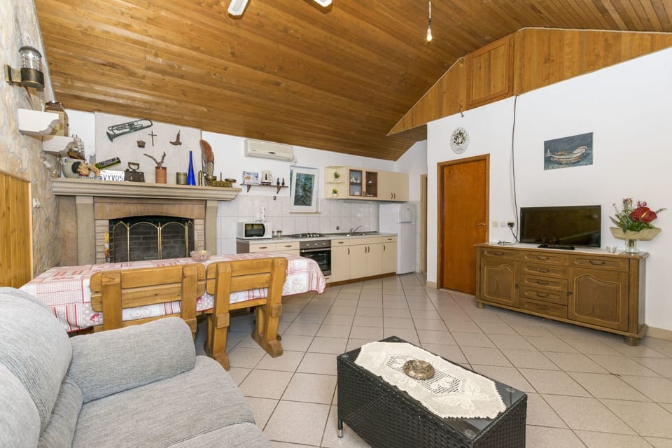 House | Living room | TV