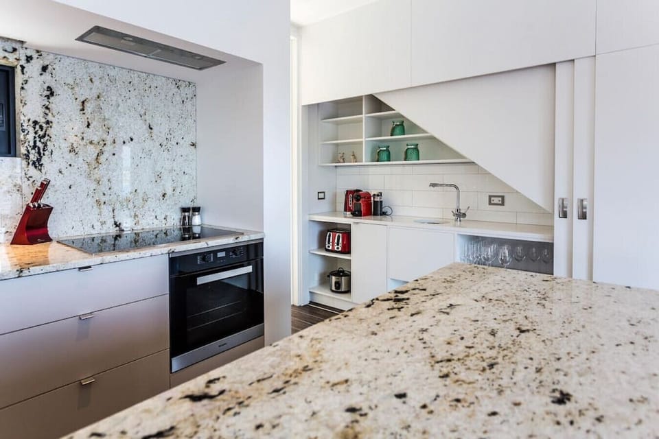 A well-equipped kitchen for your convenience