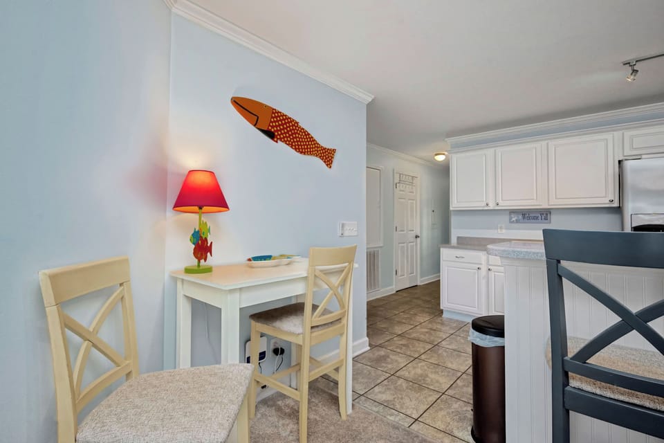 Kitchen / Desk