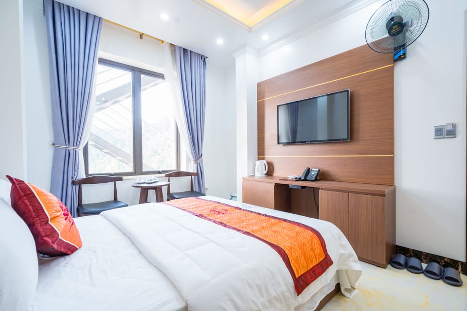 Standard Double Room | Minibar, desk, soundproofing, WiFi (free)