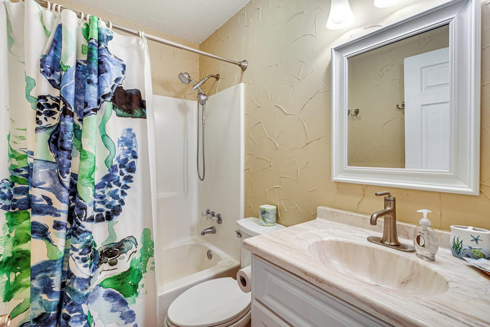 Full Bathroom