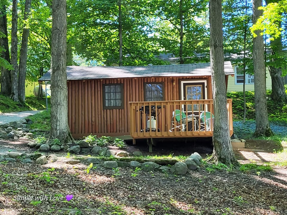 Our Happy little cabin for 2!! SO Charming :)