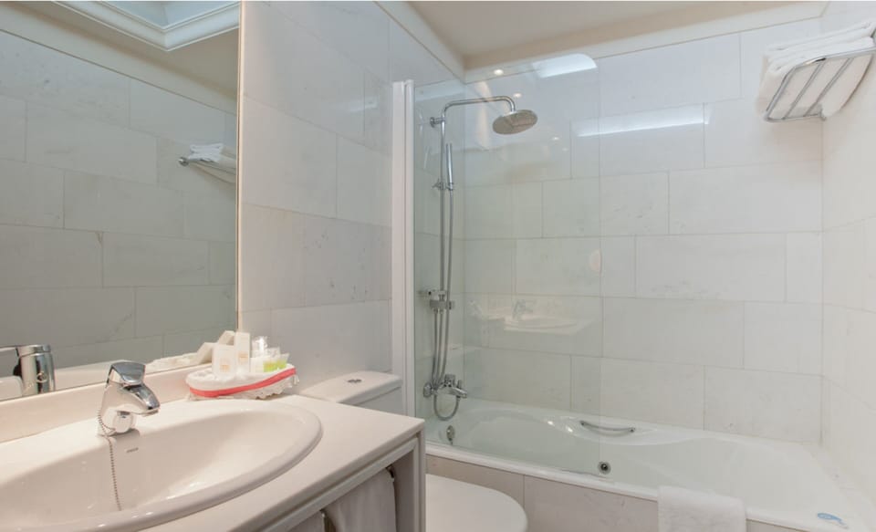 Free toiletries, hair dryer, towels
