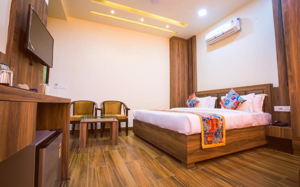 Rollaway beds, free WiFi, bed sheets