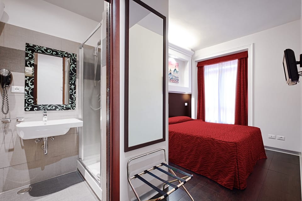 Premium bedding, minibar, in-room safe, free WiFi