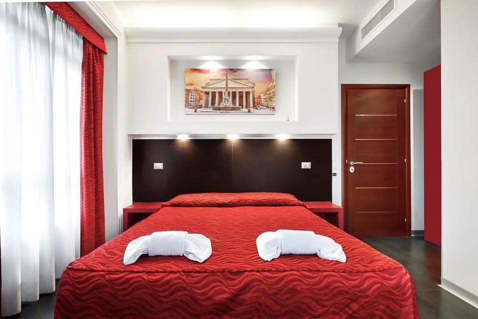 Classic Double or Twin Room | Premium bedding, minibar, in-room safe, free WiFi