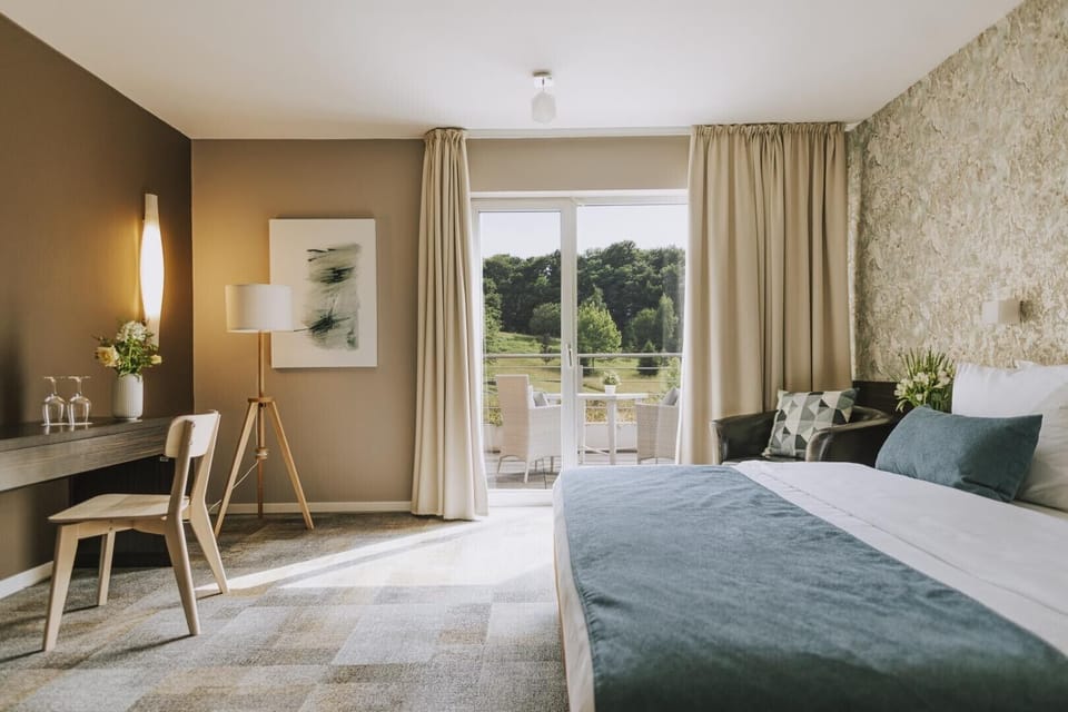 Premium Double/Twin Room with Terrace | Minibar, desk, soundproofing, free WiFi