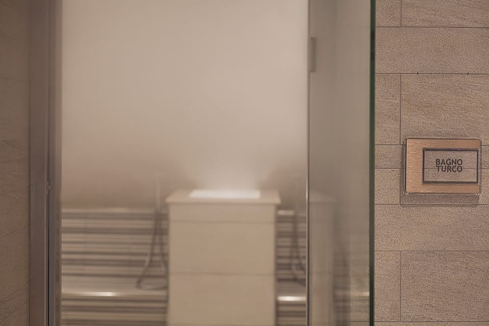 Sauna, hot tub, steam room, Turkish bath, body treatments, hydrotherapy