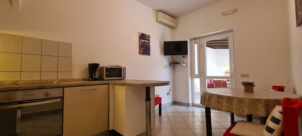 Apartment (A2) | Private kitchen | Fridge, stovetop, espresso maker, coffee/tea maker