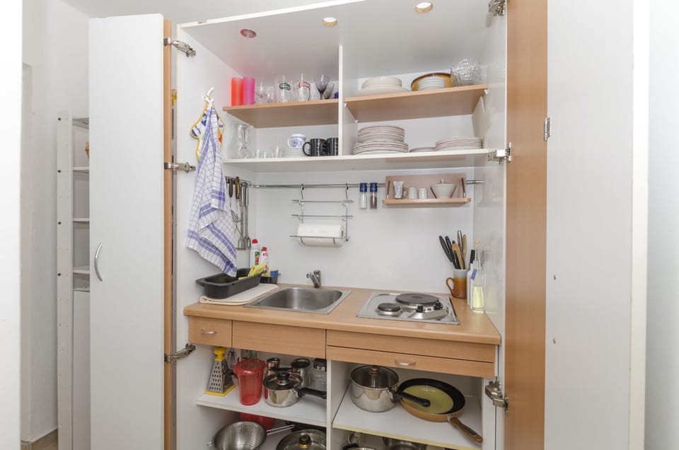 Private kitchen | Fridge, stovetop, espresso maker, electric kettle