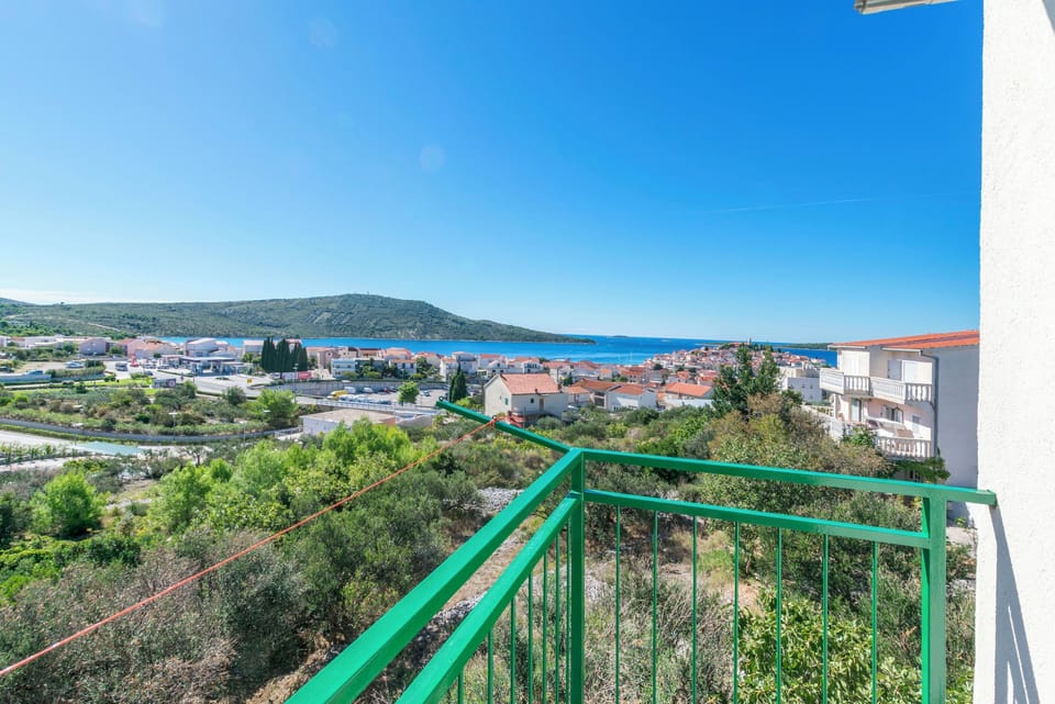 Apartment (A3) | Balcony