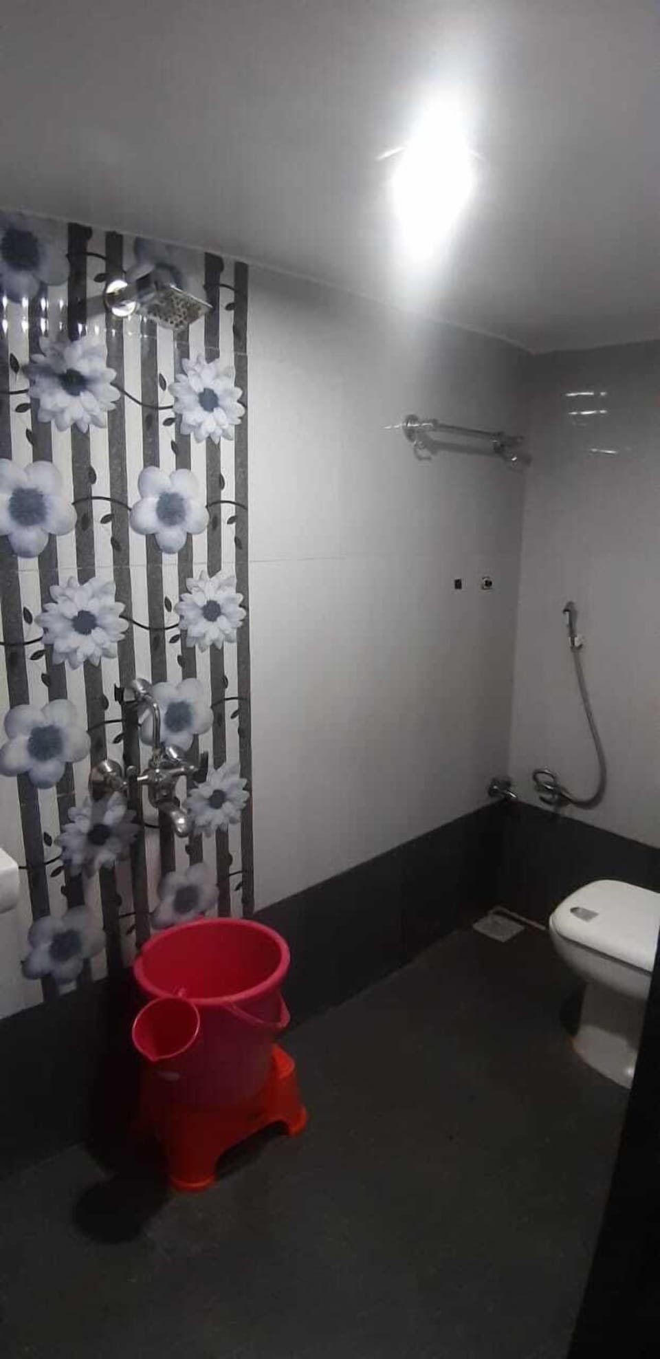 Quadruple Room (AC) | Rollaway beds, free WiFi, bed sheets