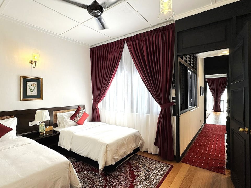 2-Bedroom Townhouse No.7 | In-room safe, individually decorated, individually furnished, desk