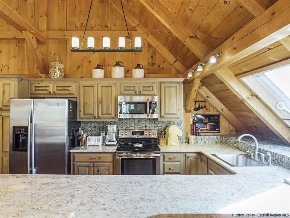 Updated Kitchen with stainless steel appliances