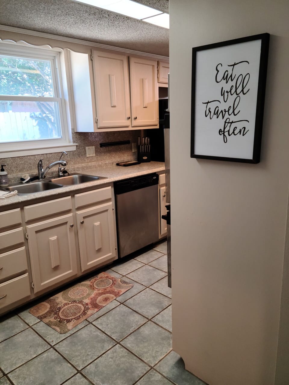 Fully furnished kitchen