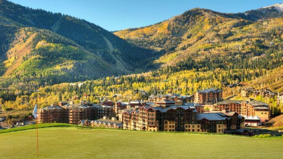 Golf at The Canyons in the Summer!