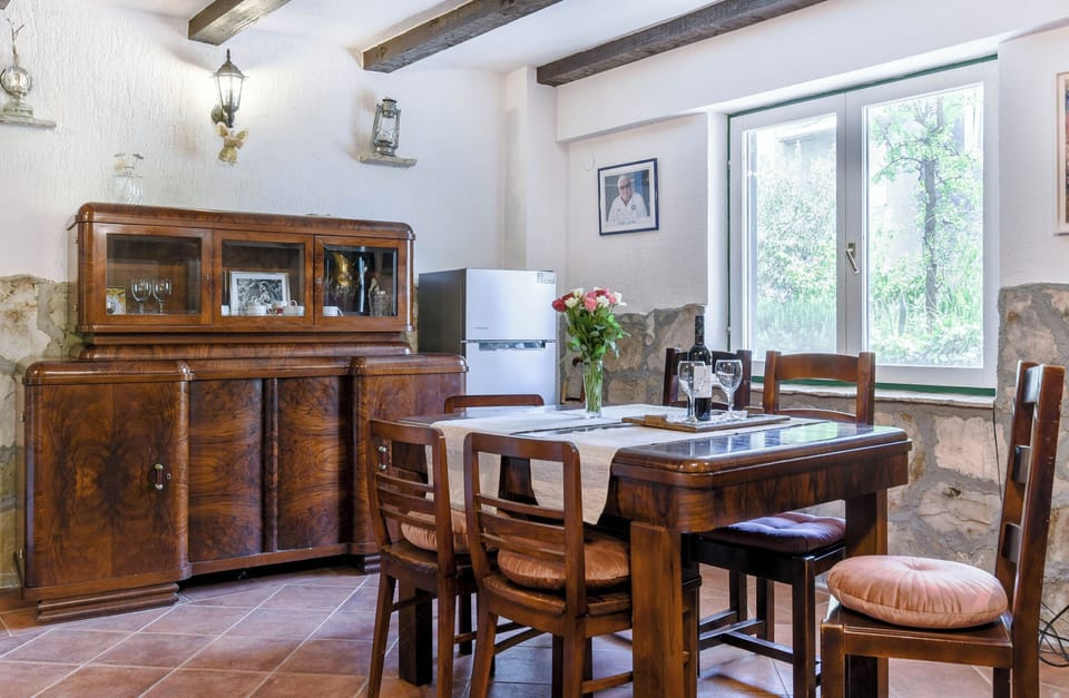 House | Private kitchen | Fridge, microwave, oven, stovetop