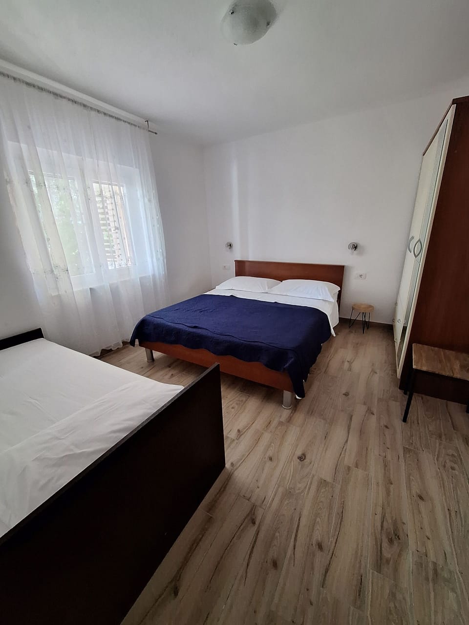 Apartment (A1) | Iron/ironing board, WiFi (free), bed sheets