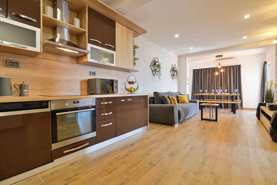 Apartment (A1) | Living room | Flat-screen TV