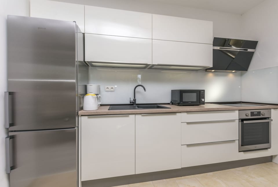 Apartment (A1) | Private kitchen | Espresso maker, coffee/tea maker, fridge, microwave
