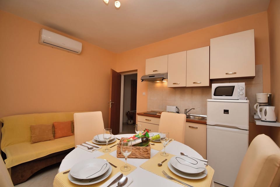 Apartment (A1) | Living room