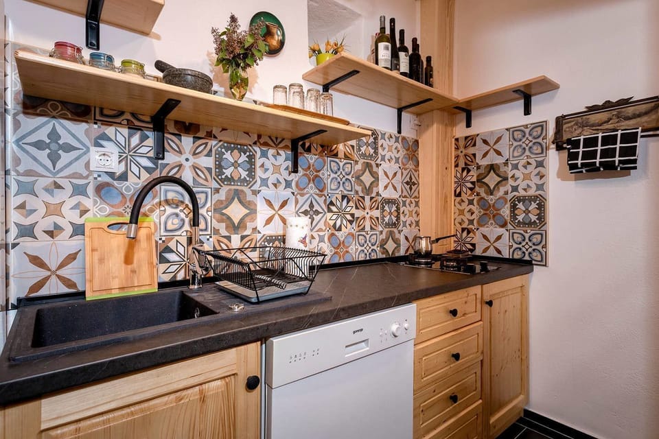 House | Private kitchen | Fridge, oven, stovetop, dishwasher