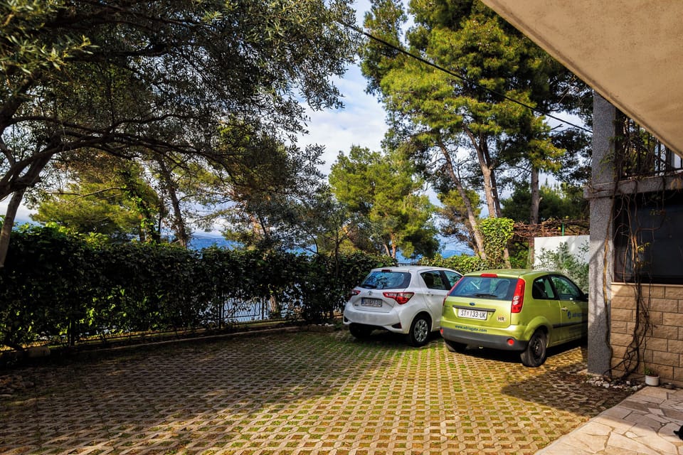 Free self parking