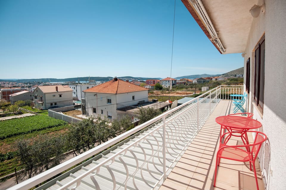 Apartment (A1) | Balcony