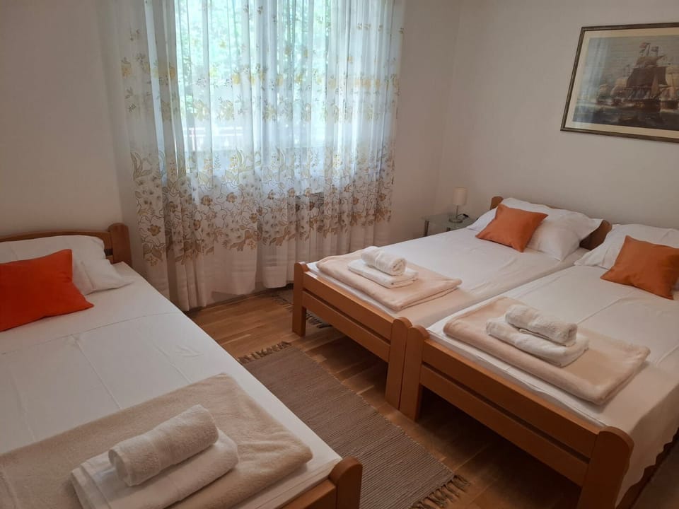 Apartment (A1) | Free WiFi, bed sheets