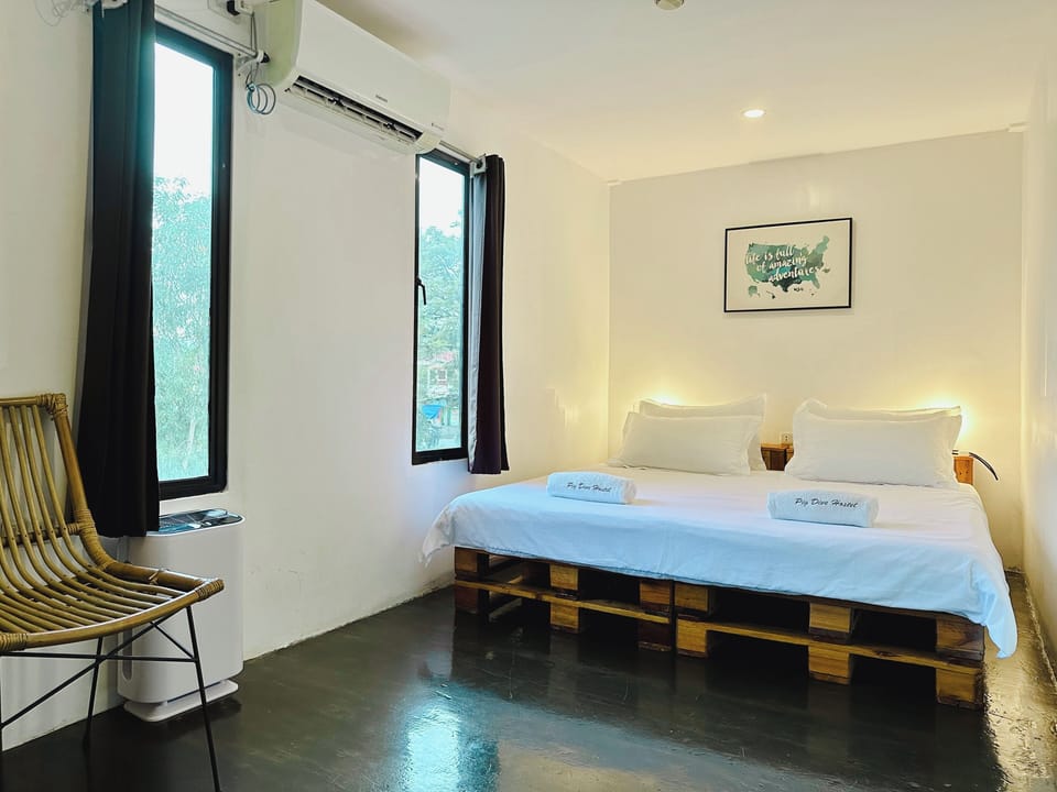 Comfort Double Room | Blackout drapes, free WiFi, bed sheets