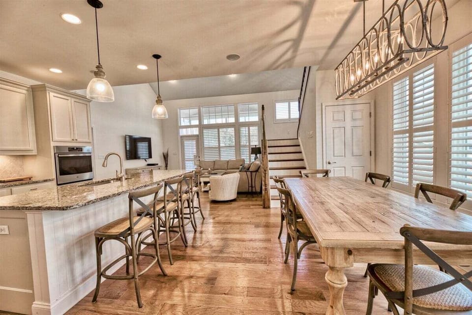 Large Kitchen and Dinning Area