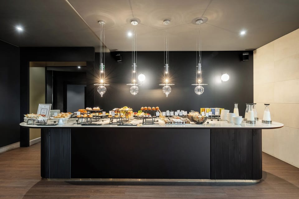 Daily buffet breakfast for a fee