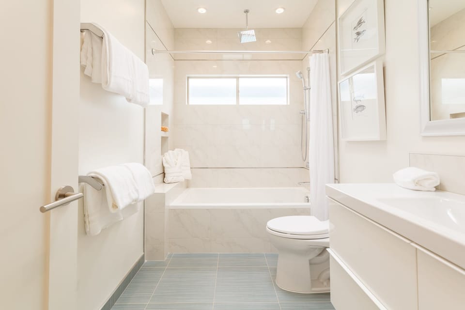 Spacious bathroom with deep soaking tub
