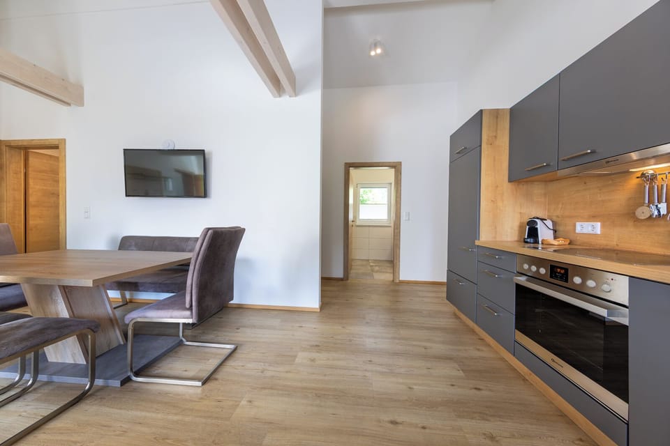 Apartment, 2 Bedrooms | Private kitchen | Fridge, microwave, oven, stovetop