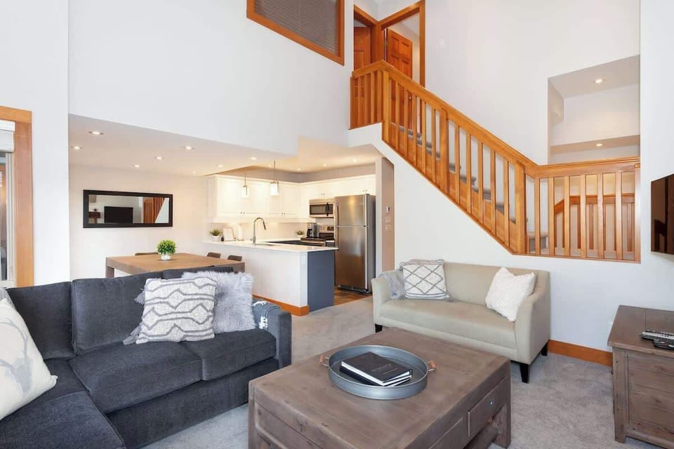 - Stylish Whistler home with modern kitchen and open plan  
- Ideal for families and couples seeking cozy luxury  
- Close to lifts, trails, and Whistler Village charm  
