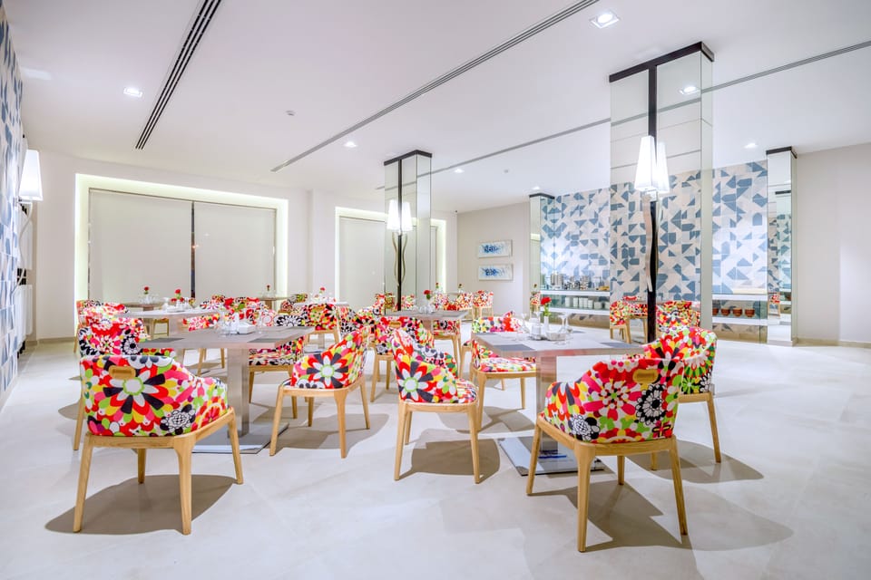 Daily buffet breakfast for a fee