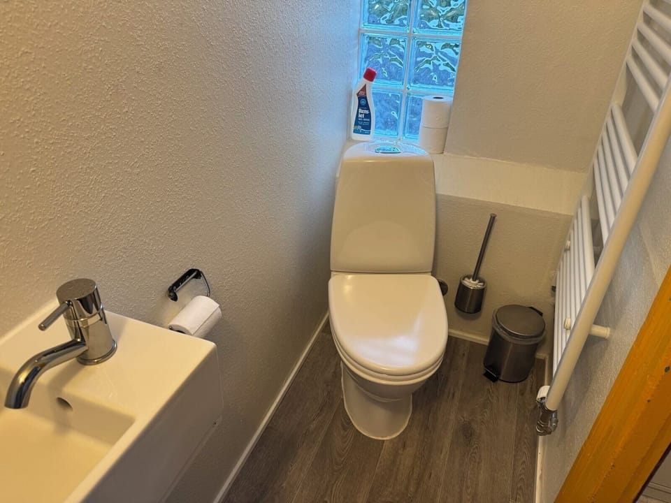 Standard Double Room (2) | Bathroom sink