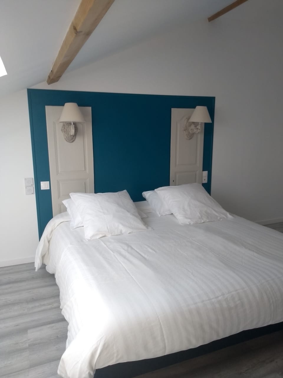 Family Suite (Velux) | Desk, laptop workspace, blackout drapes, WiFi (free)