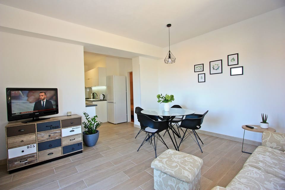 Living room | TV