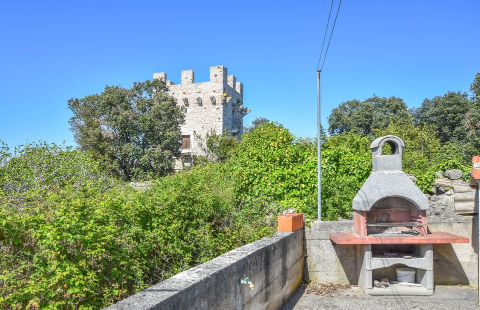 BBQ/picnic area