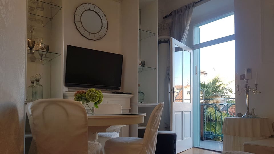 Apartment (A1) | Living room | DVD player
