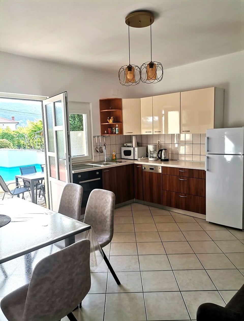 Apartment (A3) | Private kitchen | Fridge, microwave, stovetop, espresso maker