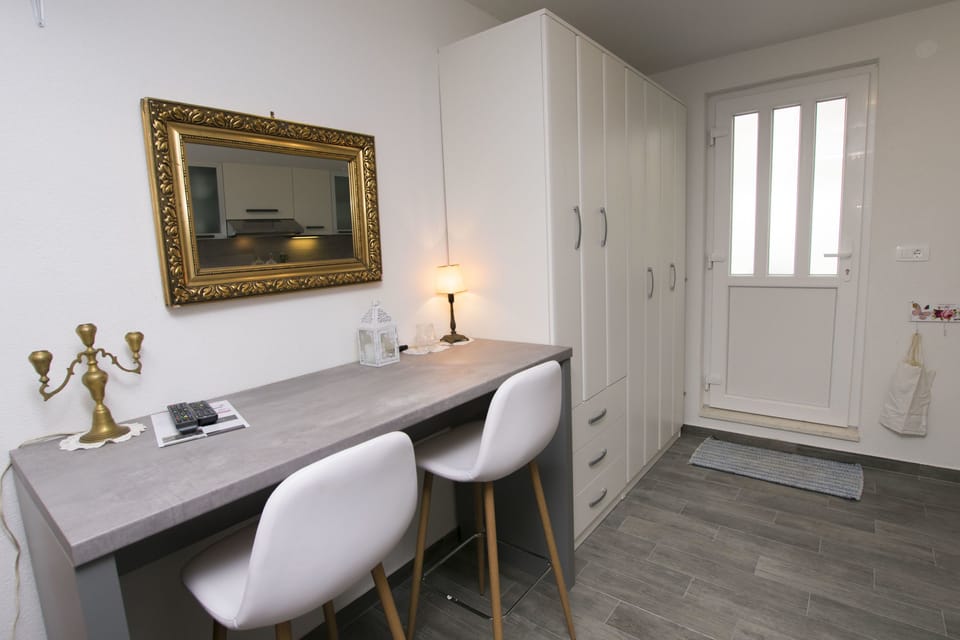 Studio (A1) | Terrace/patio