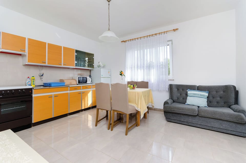 Apartment (A1) | Living room