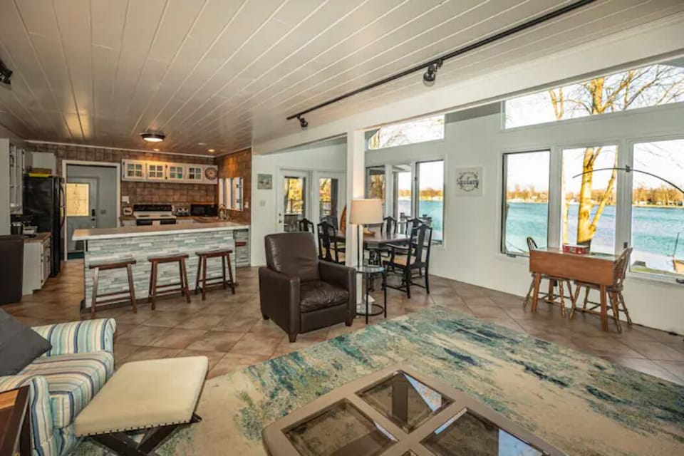 Dining area with a view!