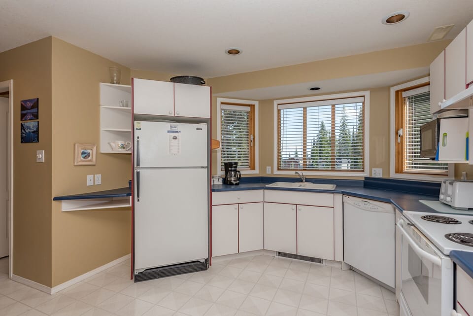 Large Open Kitchen