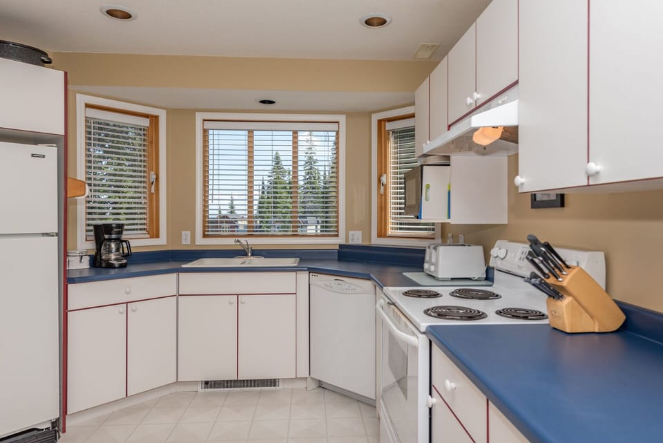 Well Equipped Kitchen 