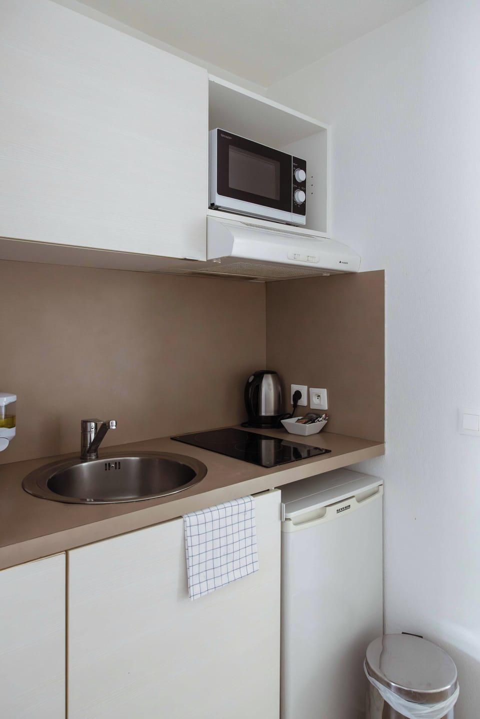 Private kitchenette