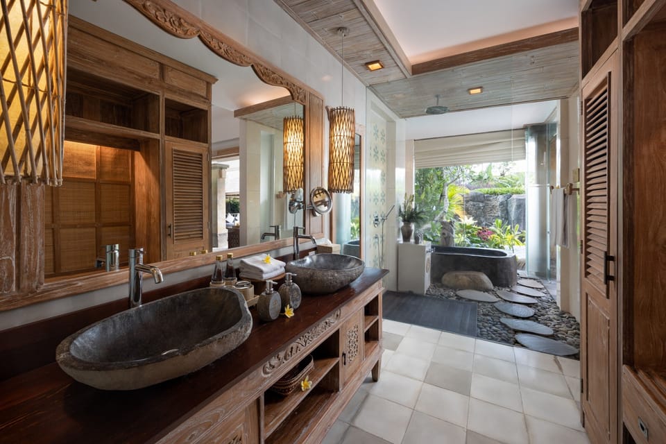 Villa with Pool | Bathroom | Separate tub and shower, deep soaking tub, bathrobes, slippers