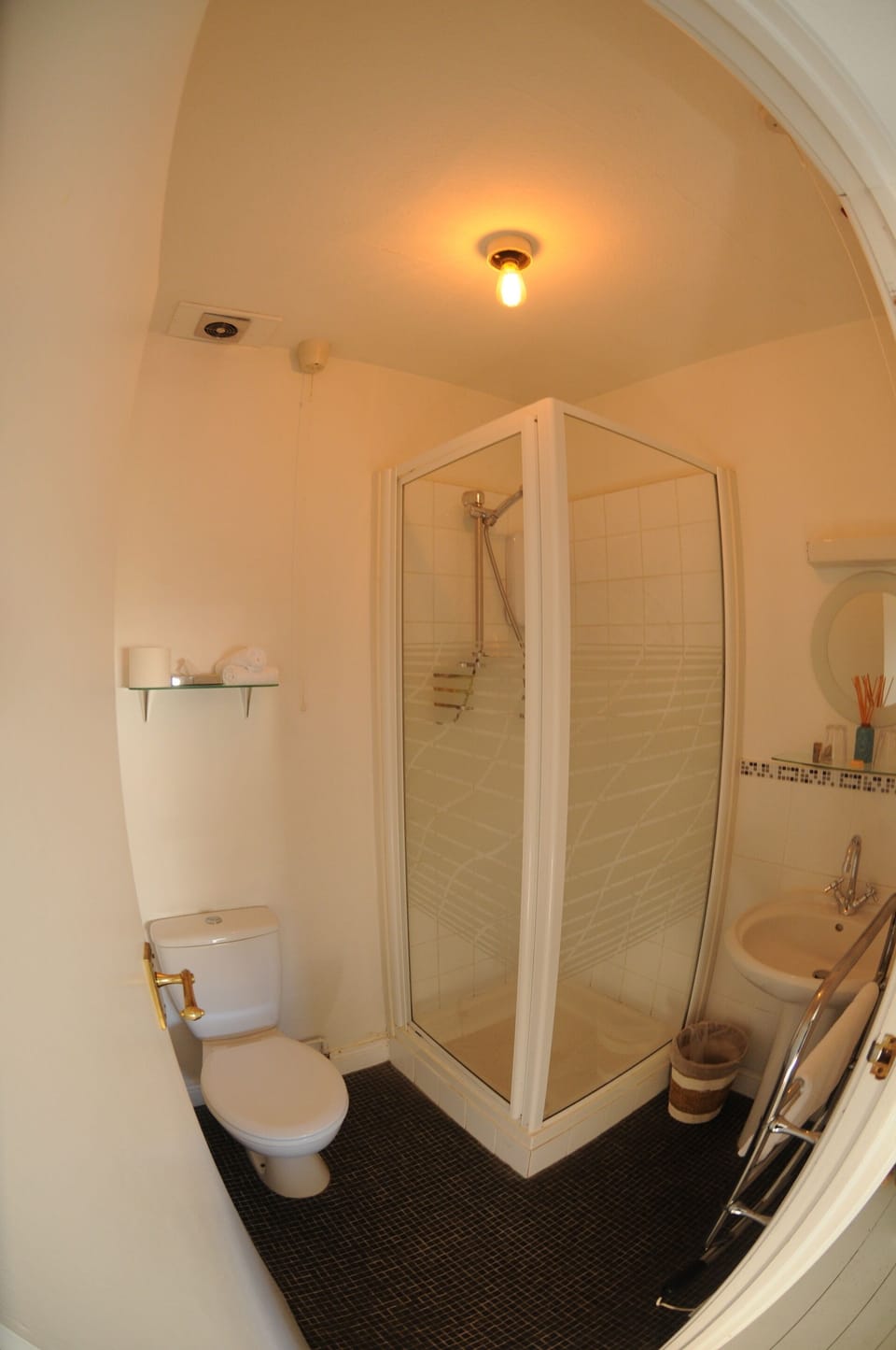 Comfort Double Room, Ensuite | Bathroom | Towels